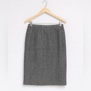 Talbots Size 4P Black White Tweed Pencil Skirt Midi Career Classic Lined